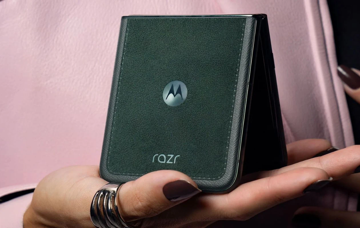 摩托罗拉·拉兹（Motorola Razr）60 Ultra and Edge 60 Pro在发布前列出