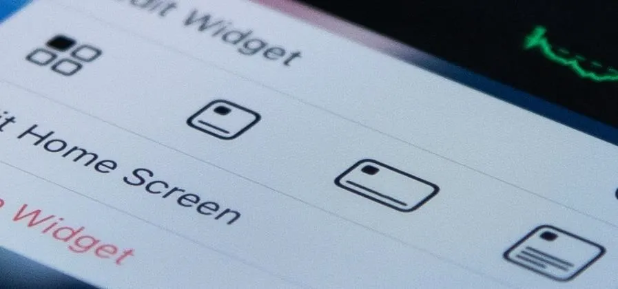 iOS 18可让您更改iPhone主屏幕上的小部件尺寸，而无需删除它们