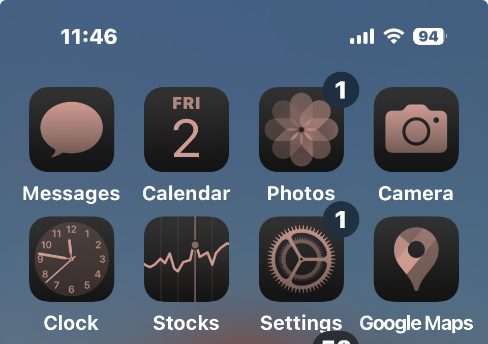 如何在iPhone和iPad上启用自动黑暗 /光模式