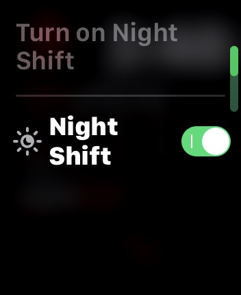 與Siri一起啟用Apple Watch的夜班