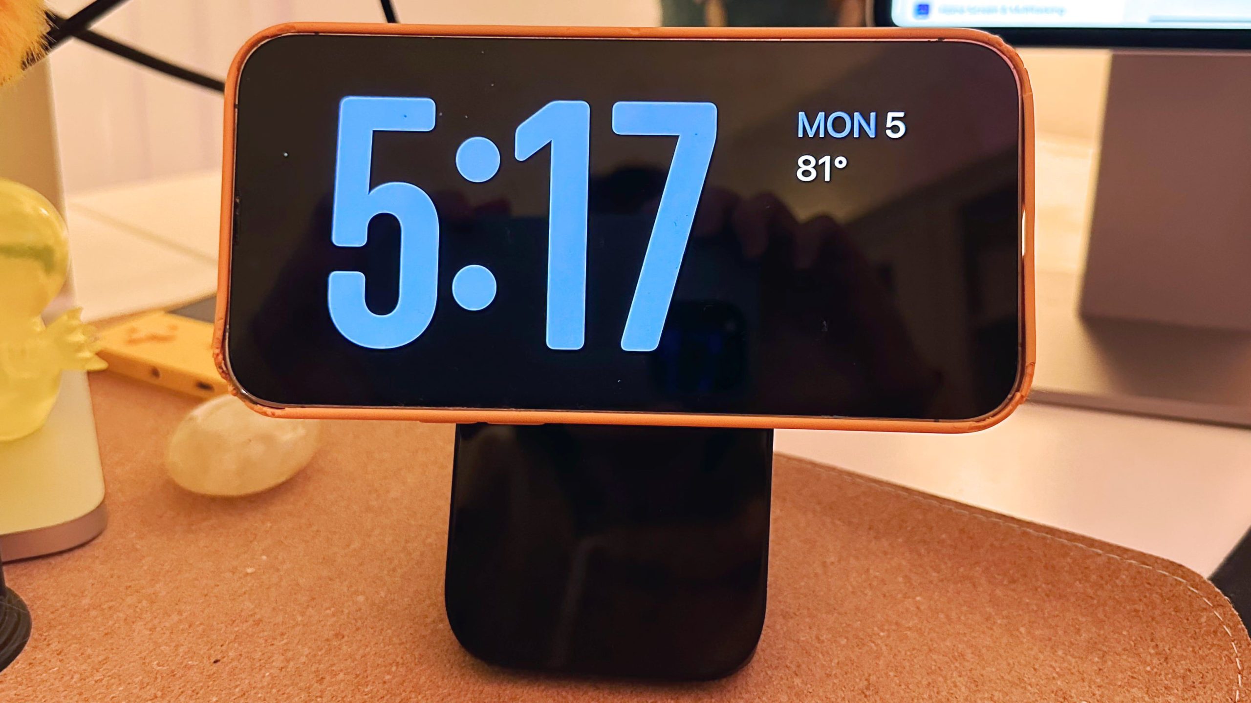 在iPhone的待机模式下自定义小部件