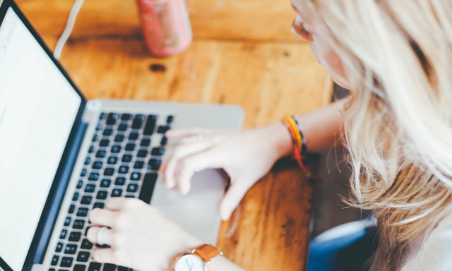 如何使用无线本地网络连接两台笔记本电脑