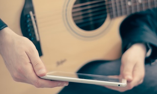 iPhone最好的吉他调谐器应用程序