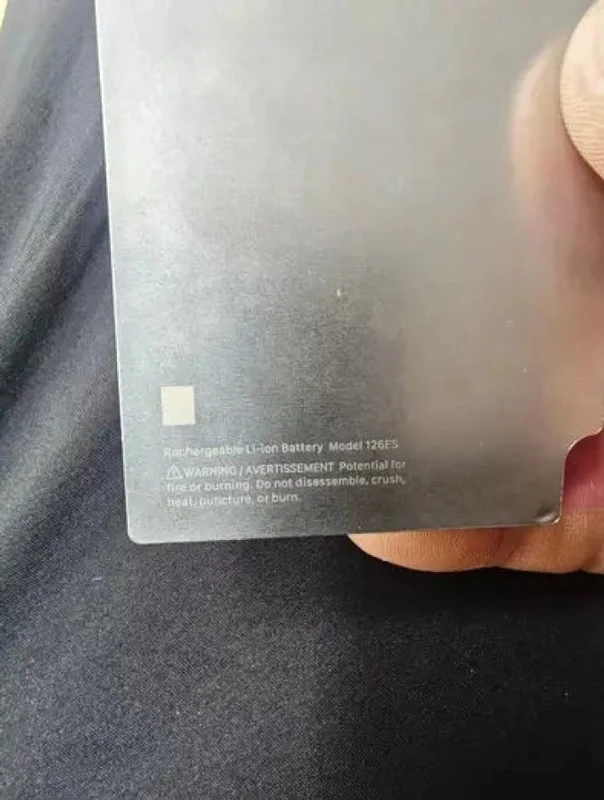 iPhone 18 Pro Max电池谍照